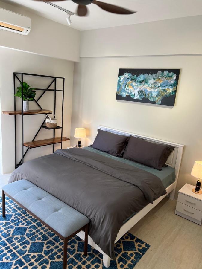 By The Sea Beachfront Designer Suites Penang - Managed By Art Of Tree Batu Ferringhi Extérieur photo